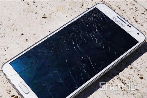 三星Galaxy Note 3手機跌落測試：屏幕超怕摔